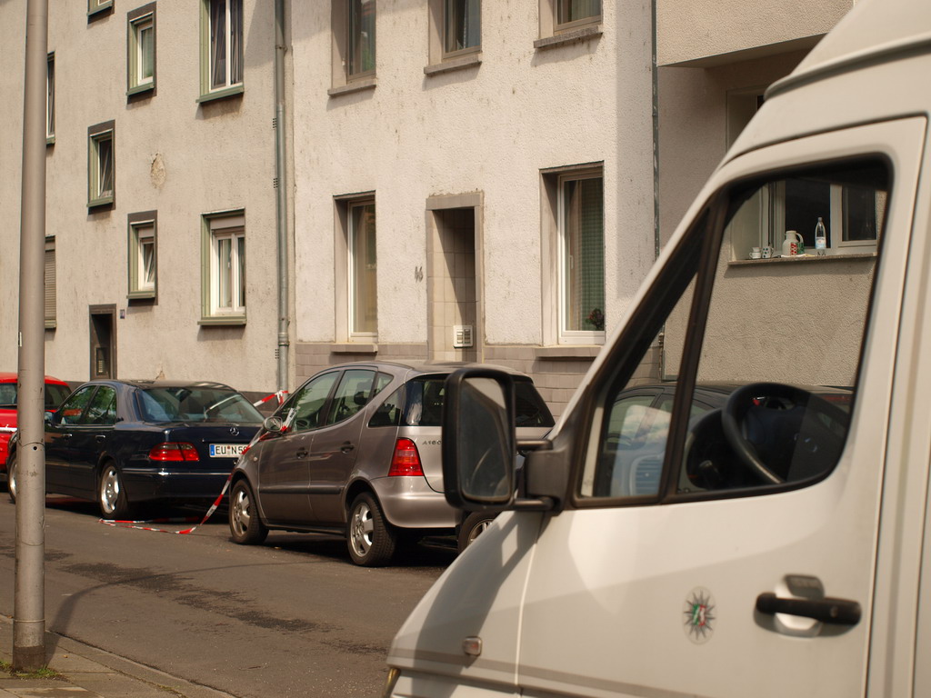 Wieder Beziehungsdrama Frau tot Koeln Muelheim Formesstr P22.JPG